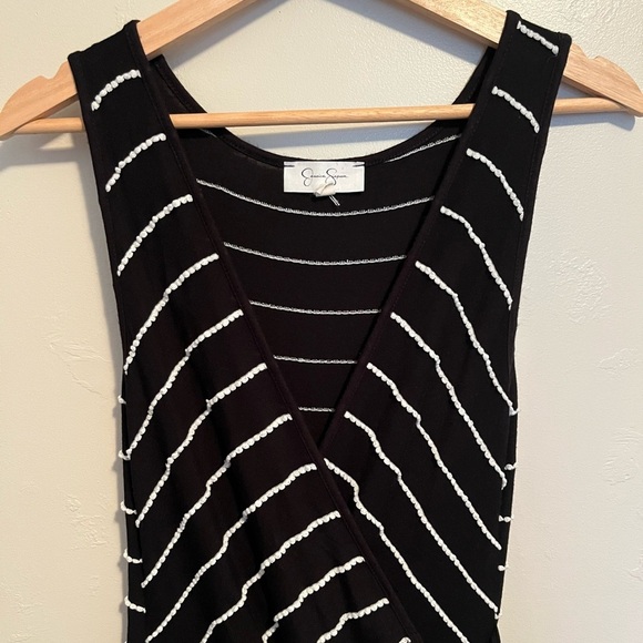 Jessica Simpson Maxi Dress
Striped Wrap Tie Waist Black & White - Picture 5 of 13
